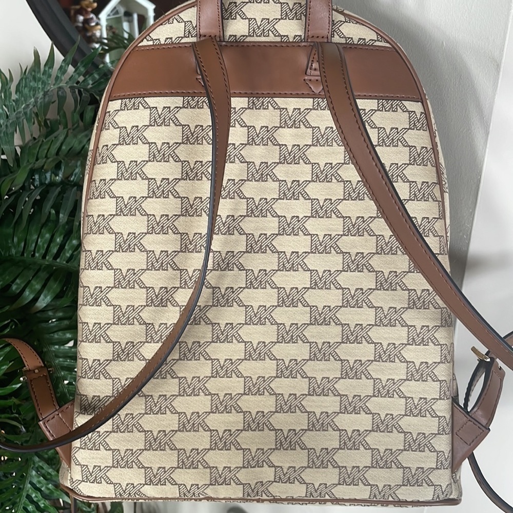 Brand New Michael Kors Logo Canvas Zippered Backpack w/ Gold Tone Accents - Picture 8 of 16